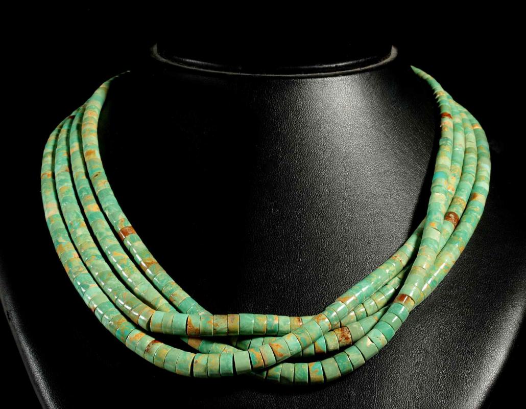 A SANTO DOMINGO TURQUOISE HEISHI BEAD NECKLACE