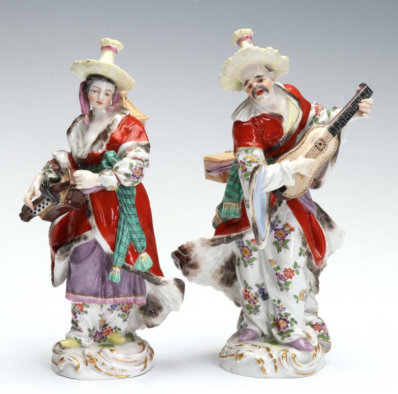 A FINE PAIR MEISSEN 'MALABAR MUSICIANS' FIGURINES