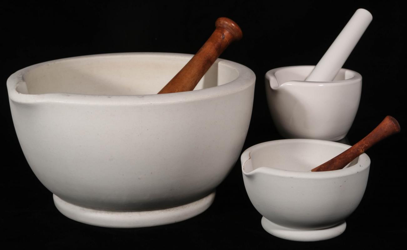 THREE ANTIQUE PORCELAIN MORTAR AND PESTLES