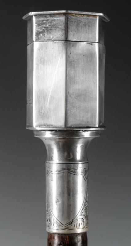 A STERLING SILVER SNUFF BOX WALKING STICK