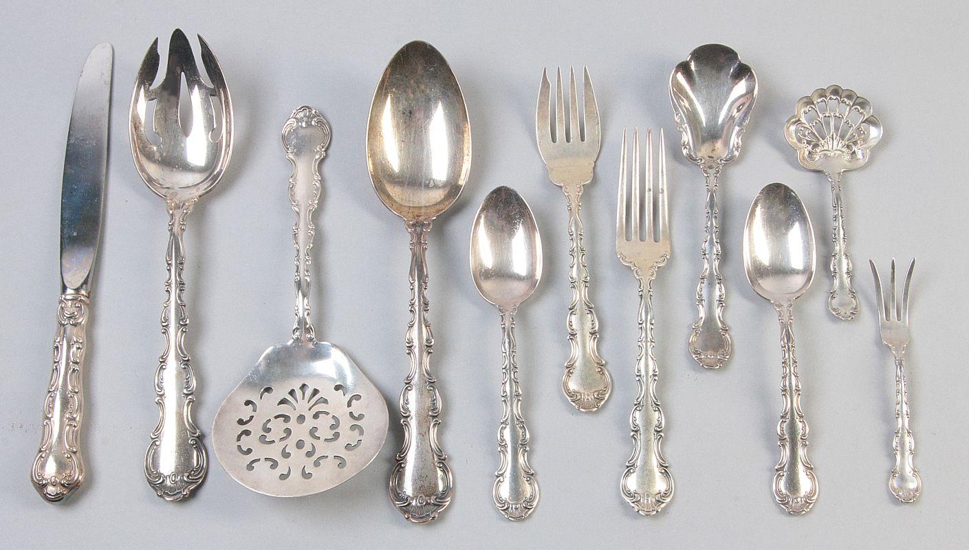 A GORHAM 'STRASBOURG' STERLING FLATWARE SERVICE