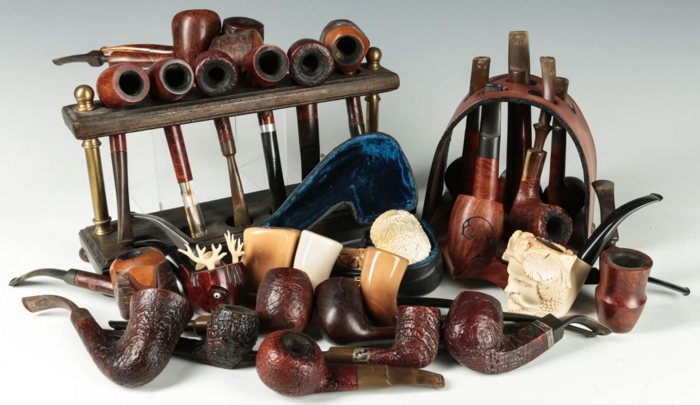 THIRTY ESTATE PIPES, MEERSCHAUM, BRIAR, PORCELAIN