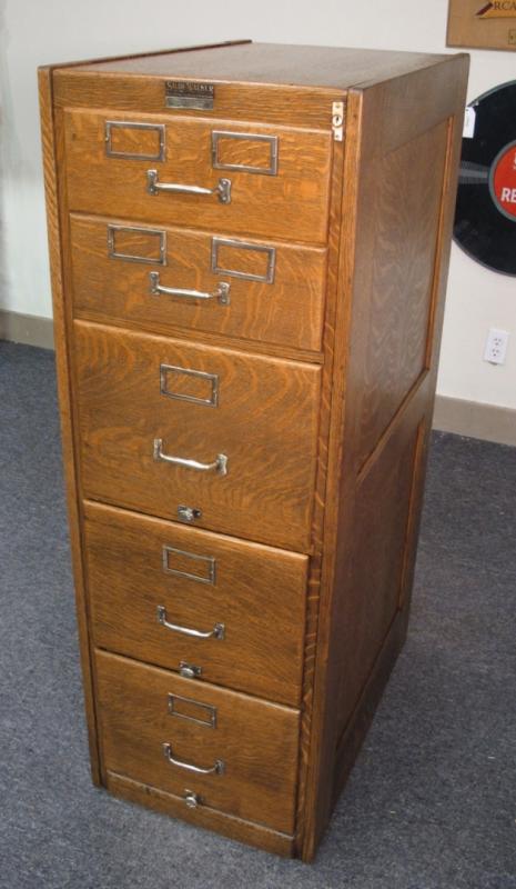 SHAW-WALKER QUARTERSAWN OAK 5 DRAWER FILE CABINET