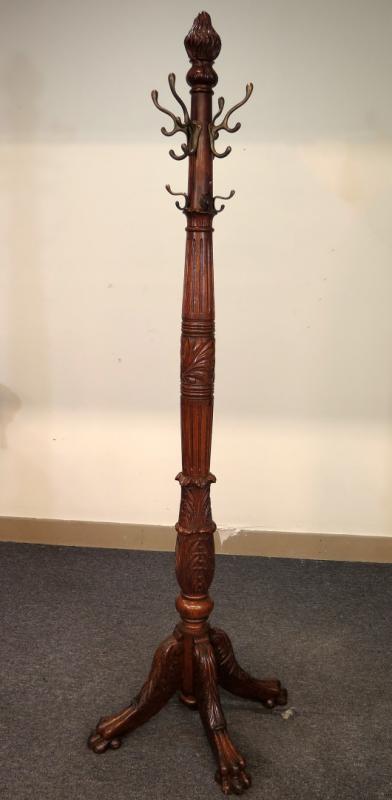 A MASSIVE HEAVILY CARVED OAK HALL TREE COAT RACK