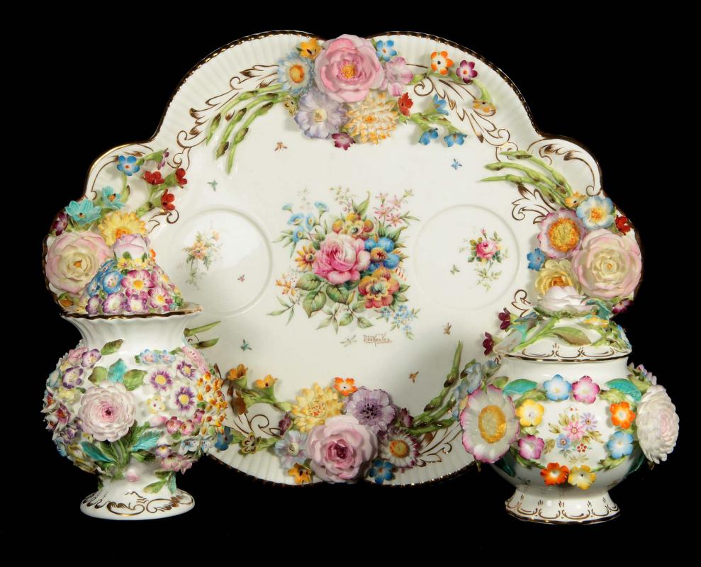 A 20TH C. COALPORT COALBROOKDALE DRESSER TRAY