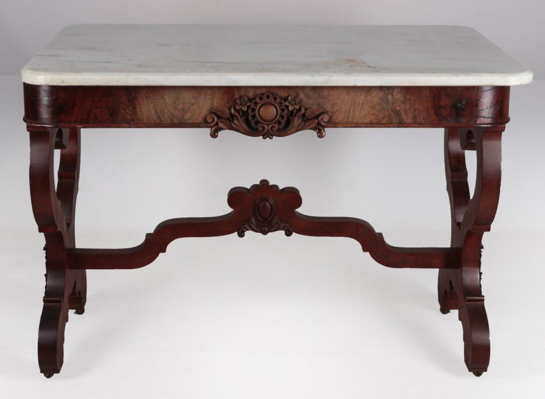 AN UNUSUAL 19TH C. AMERICAN TRESTLE BASE TABLE