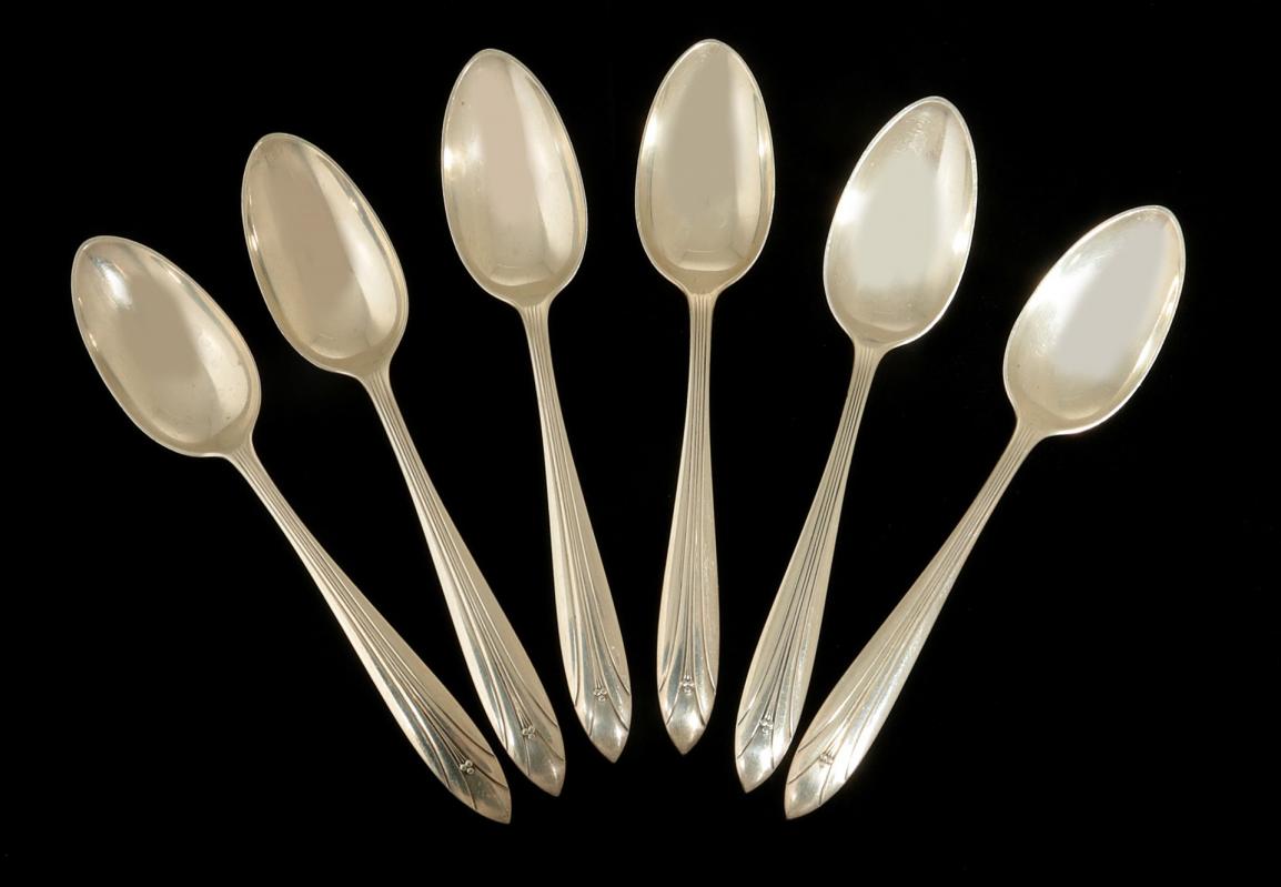 SIX INTERNATIONAL 'ELSINORE' STERLING SILVER SPOON