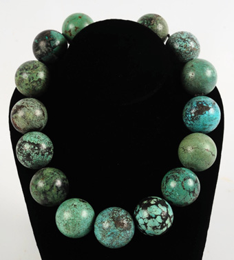 turquoise bead necklace